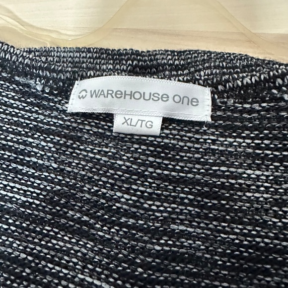 Warehouse One Cold-Shoulder Long Sleeve Knit Top with Gather Detail XL EUC - Picture 5 of 13